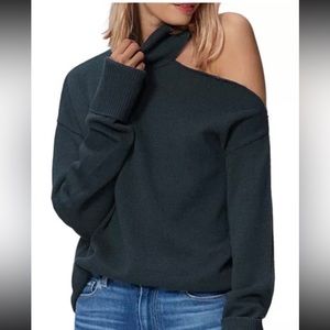 Paige Raundi sweater